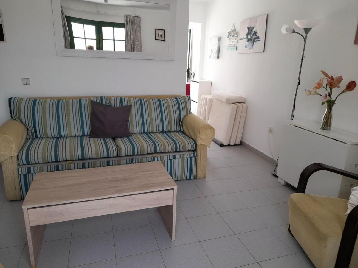 Fabulous 1-Bed Apartment in Puerto del Carmen Puerto del Carmen  Esterno foto