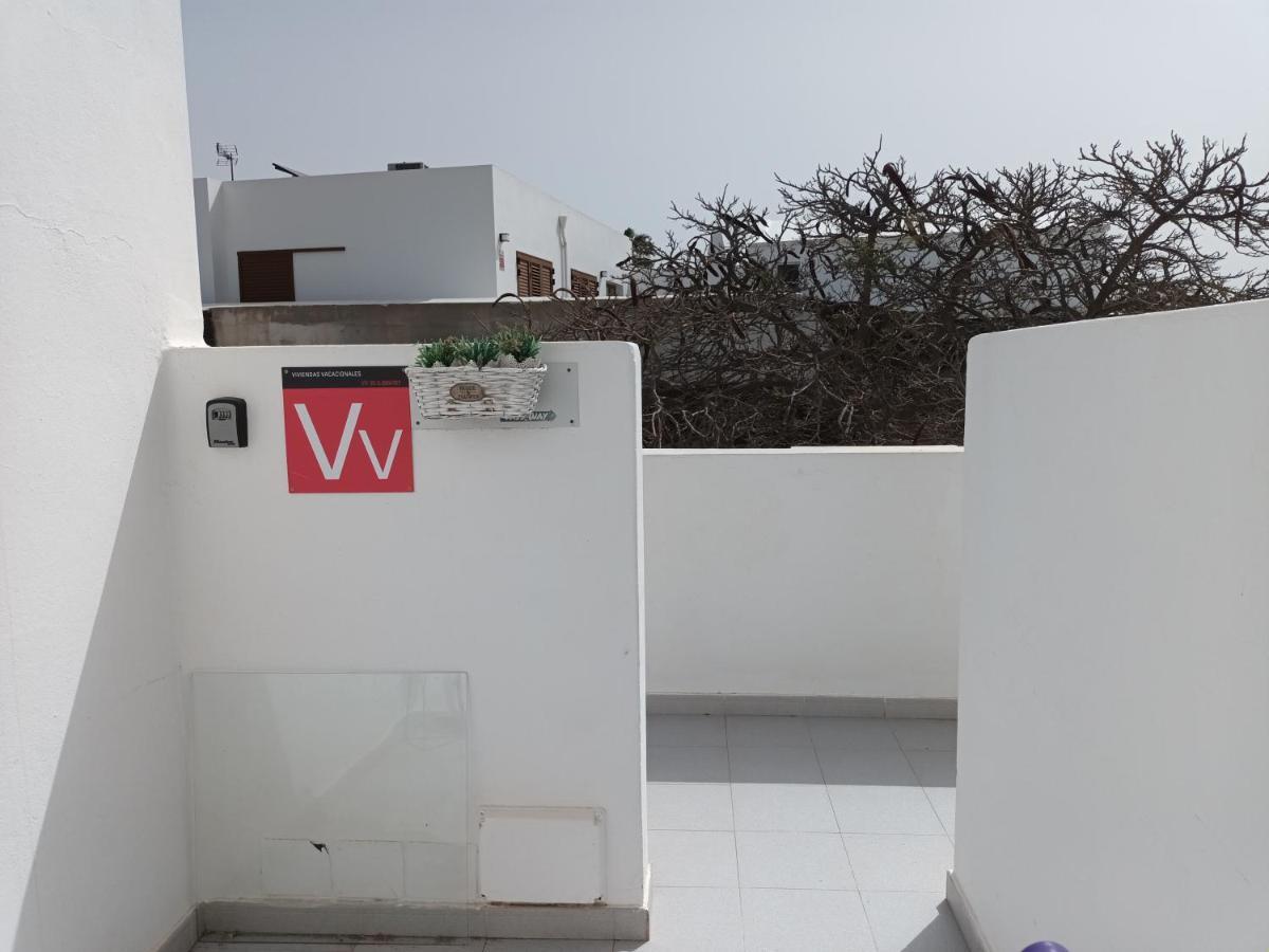 Fabulous 1-Bed Apartment in Puerto del Carmen Puerto del Carmen  Esterno foto
